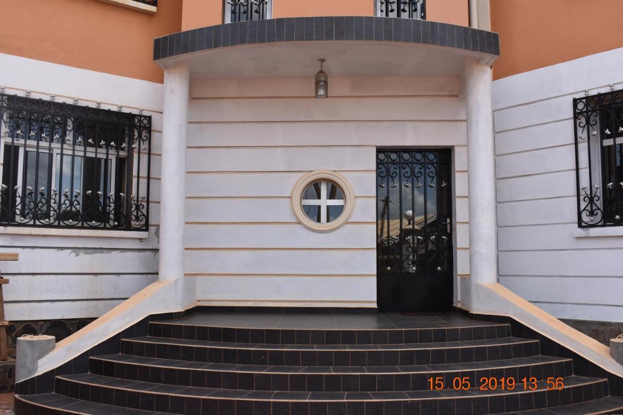Residence Vicyma 2 P Tout Confort Bafoussam Centre Ngoại thất bức ảnh